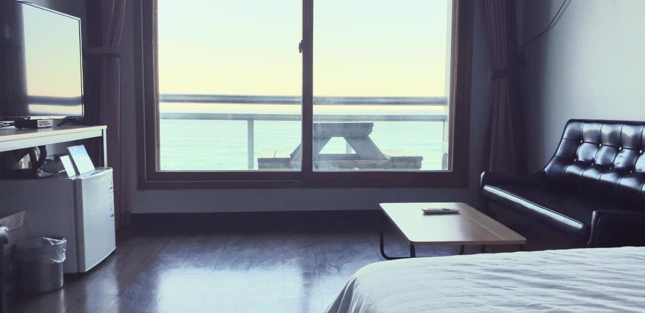 Motel Time Gangneung Esterno foto