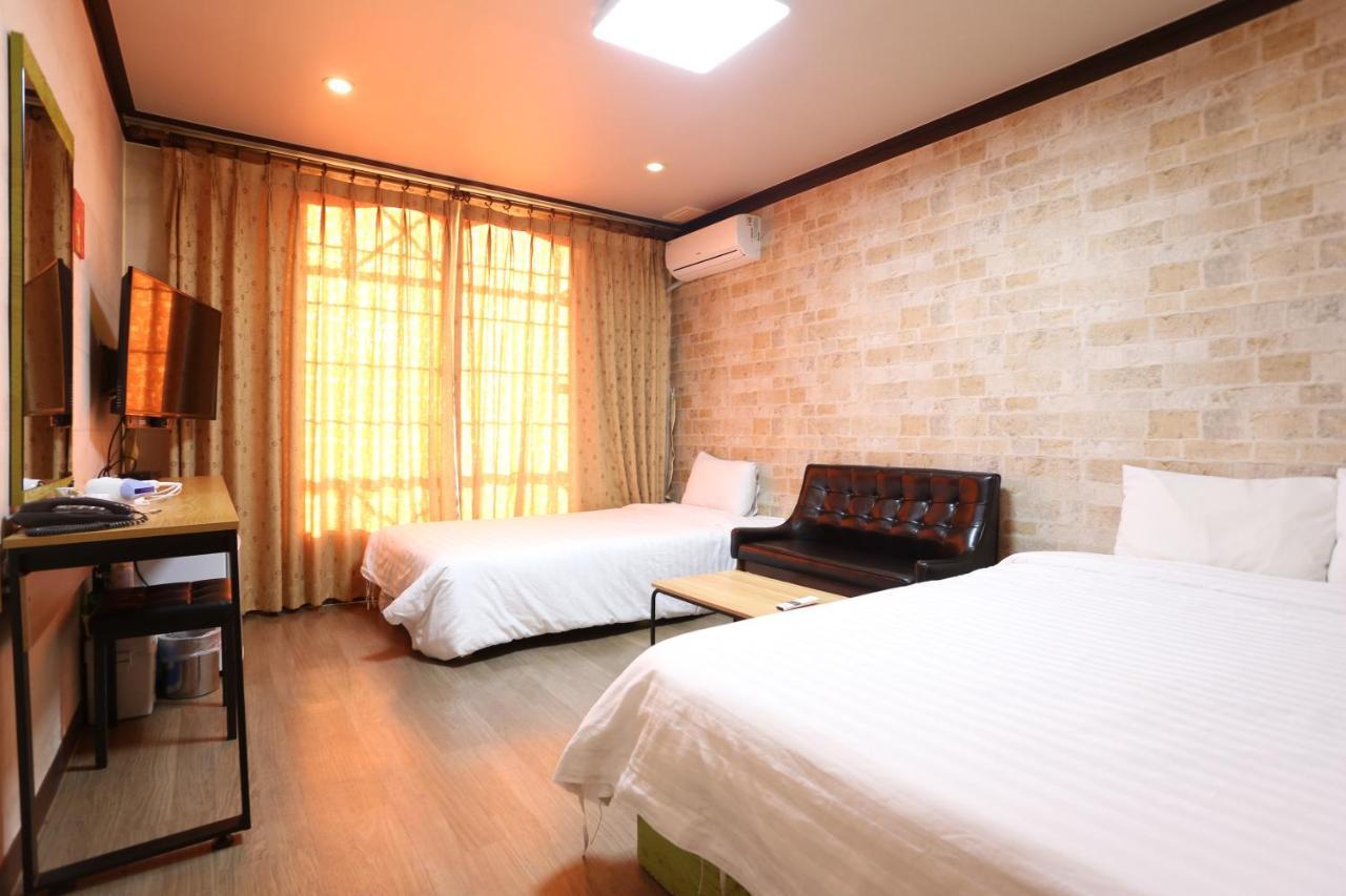 Motel Time Gangneung Esterno foto