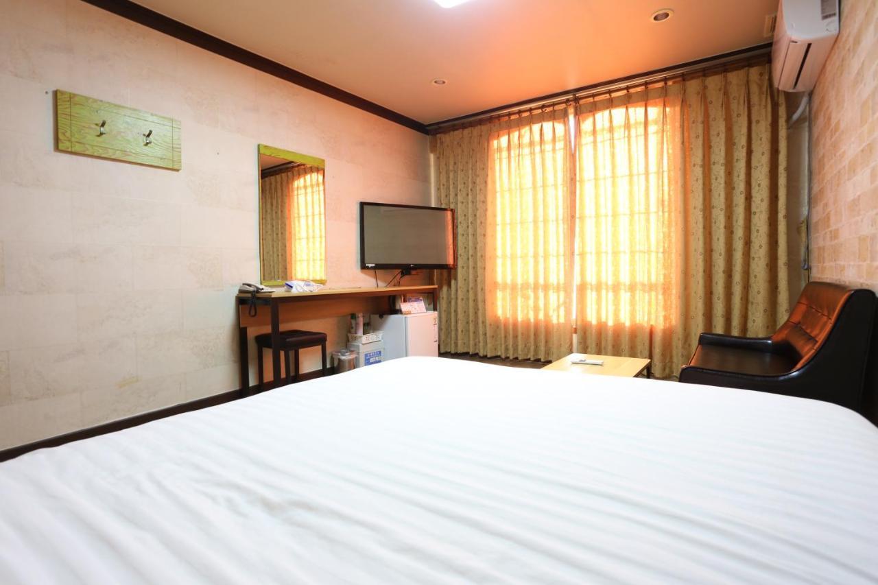 Motel Time Gangneung Esterno foto
