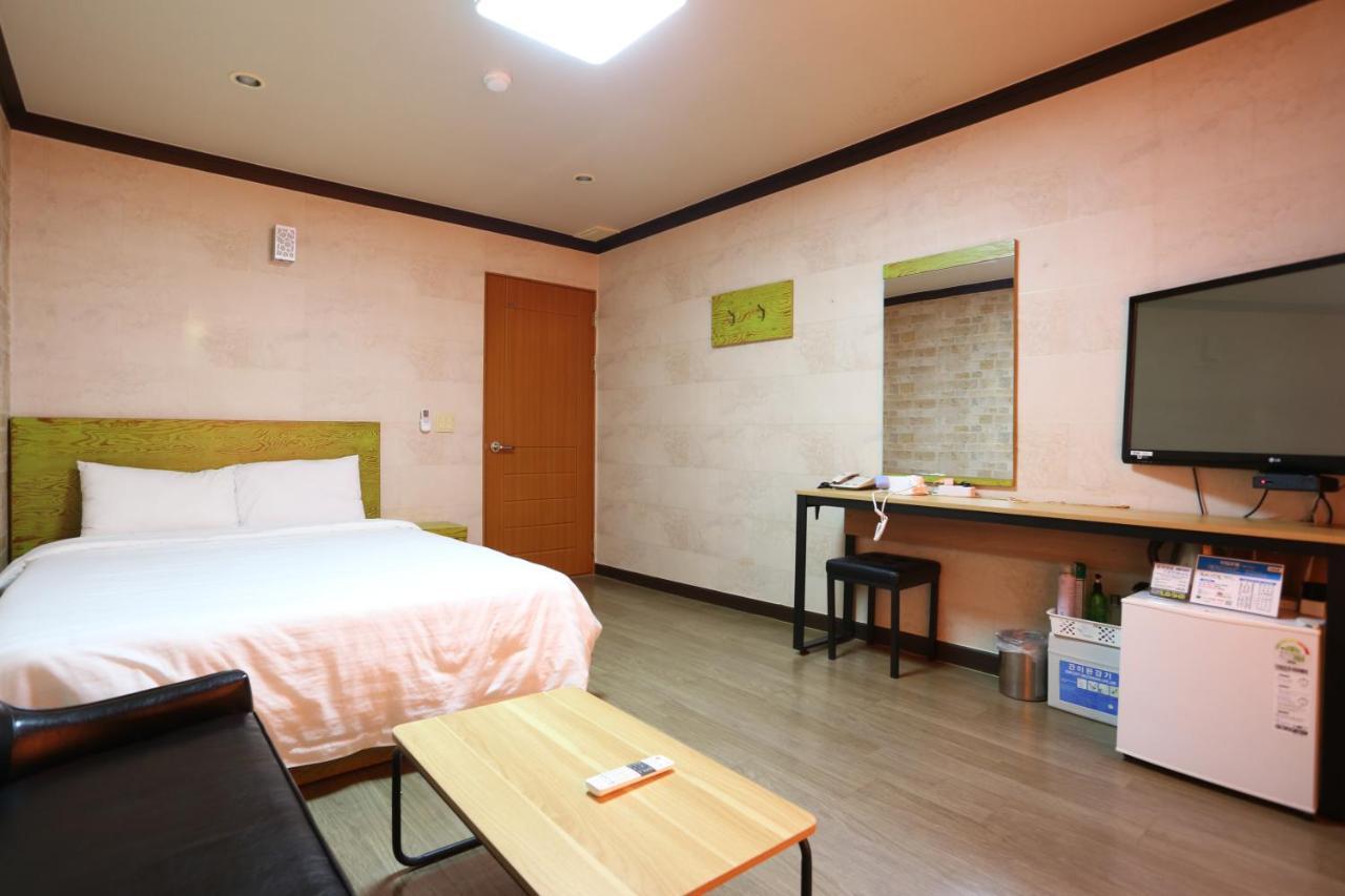 Motel Time Gangneung Esterno foto