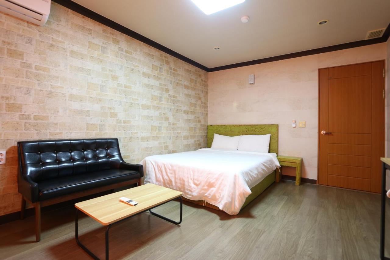 Motel Time Gangneung Esterno foto