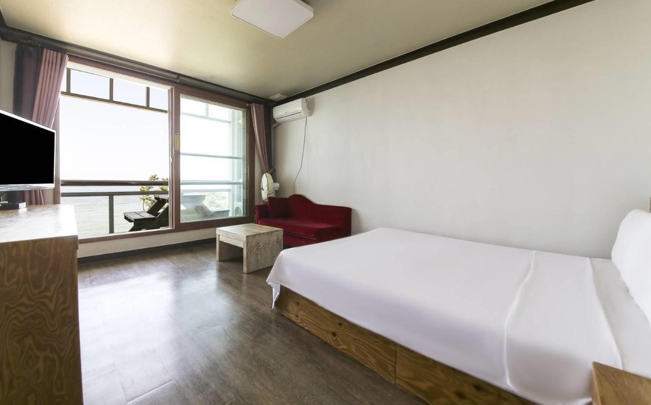Motel Time Gangneung Esterno foto